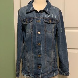 Super hotttt!! Love this jean jacket